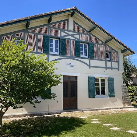 Spacieuse Pour 9 Pers, A 5 Min De La Plage, Jardin, Bbq, Wifi, Parking, Parfait Pour Familles/amis - Fr-1-379-149 Villa *